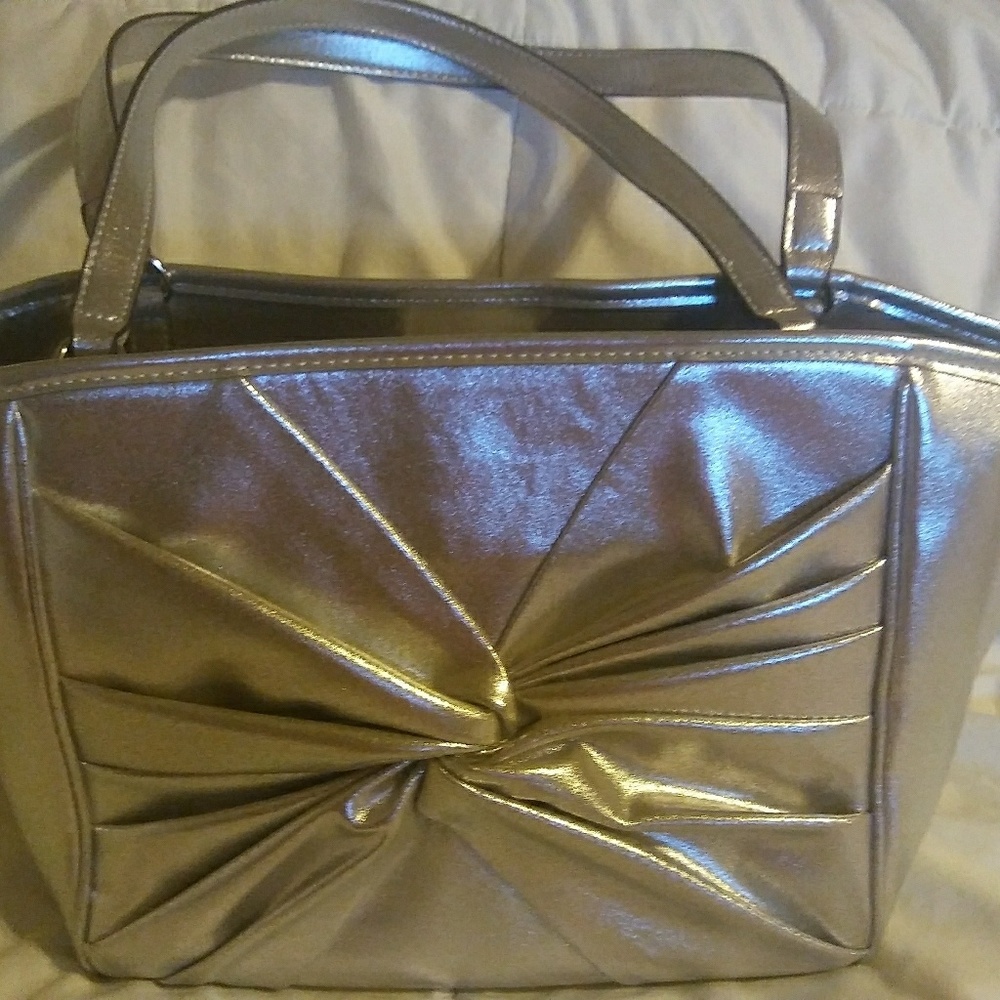 Clearance!Liz Claiborne silver Claudia Shopper bag